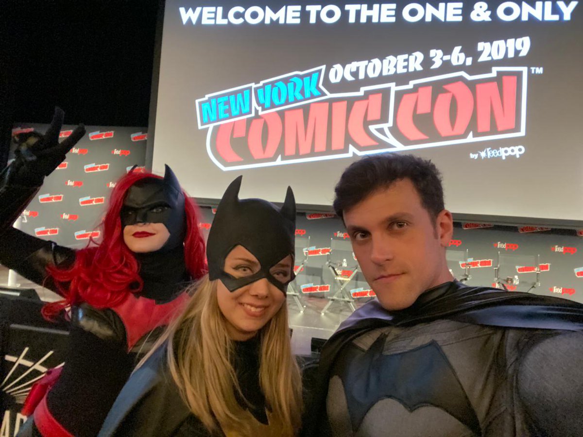 ladylestrange's tweet image. #tbt #NYCC2019 #NYCC I MISS IT SO MUCH