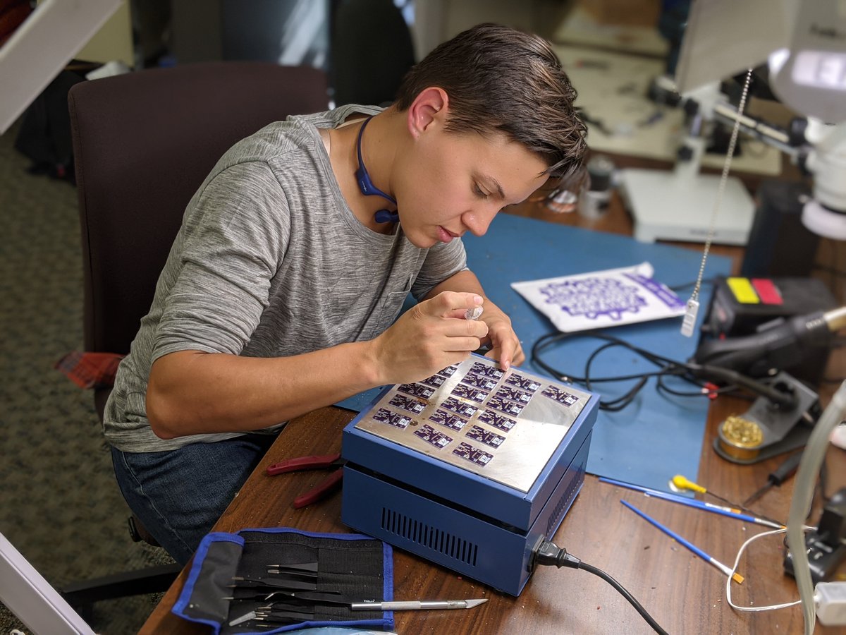 Deep_Analytics's tweet photo. Electrical Engineer Anna preparing circuit boards for soldering on a hotplate.
.
.
.
#deepanalytics #vermont #madeinvermont #engineer #electricalengineering #womeninengineering #soldering #hotplate #circuitboard #boomcamera https://t.co/1zRI69MxXw