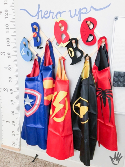 walktalkplay's tweet photo. Looking for a fun way to encourage pretend play? Set your kiddo’s room or toy room up with a dress up corner. Check out our buddy Jacksen’s “Hero Up” corner! ⠀
Check our link below for more ideas to promote pretend play!
https://t.co/8SkH4Fh5PE
⠀
#walktalkplay #preschool https://t.co/TbKKo0rPjw