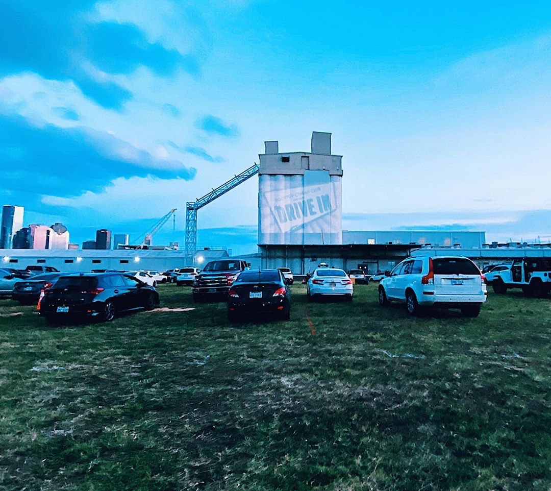 Houston, Come Have a Spooky Time 
at Rooftop Cinema Club! 👻 

Halloween Movie Lineup 🎃

2301 Summer St, Houston, TX 77007

yureplace.com/houston-come-h…