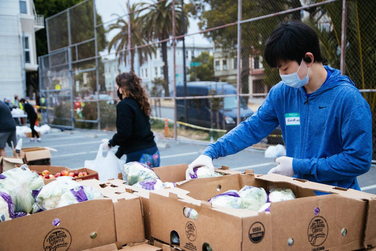 As more families need food, we're seeing a 50% decrease of volunteers for our programs. We need 50% more to meet the need for all. If you're able, please sign up for a shift or share this post to spread the word.

Sign up for a shift here: volunteering.sfmfoodbank.org
