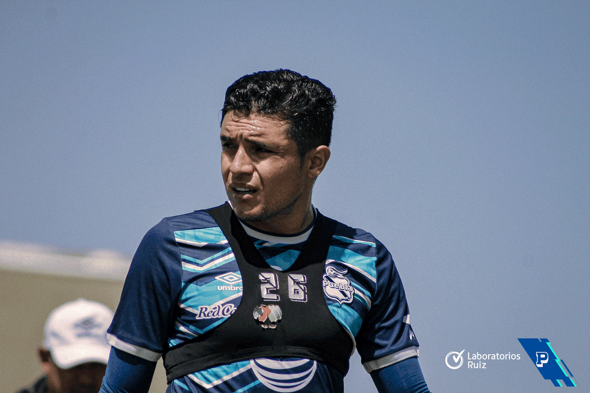 ClubPueblaMX's tweet photo. ¿Ya jugaste con #LaFranjaQueNosUne🎽 en el #FIFA21?🎮 

100 RTs a mis fotos de entreno y les consigo uno para rifarlo 👀 https://t.co/0BemY7mCNT