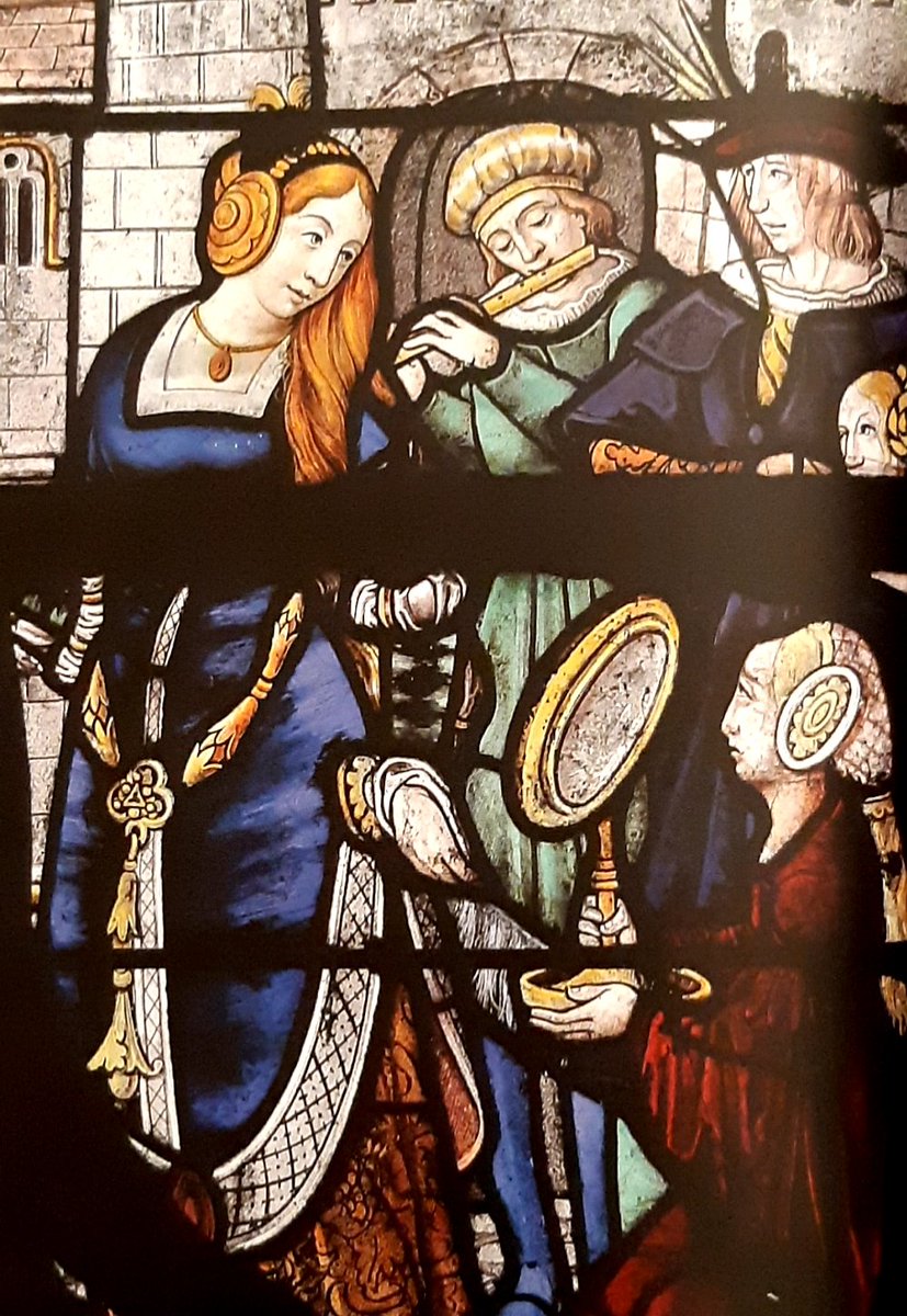 Nuagedeparis1's tweet photo. Very late submission for #FacesInChurches #AnimalsInChurchesHour
#Stainedglass window of Saint Mary Magdalene, Saint-Georges of Chavanges church, #France. Early C16th.
Photos: Christophe Deschanel
#vitrail
#AnimalsInChurches https://t.co/J4H8HXR3hd