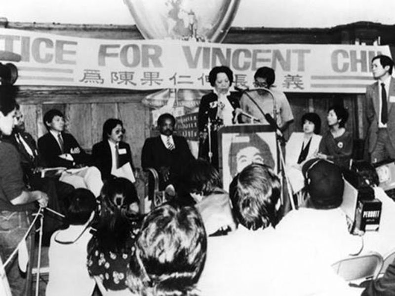 Japanese musician beaten up in New York for being 'Chinese'. Tadataka Unno, a Japanese jazz pianist, was assaulted by eight youths at a subway station on Sept 27.
Reminiscent of Vincent Chin, a Chinese beaten up to death in Detroit for being 'Japanese', on June 19, 1982.