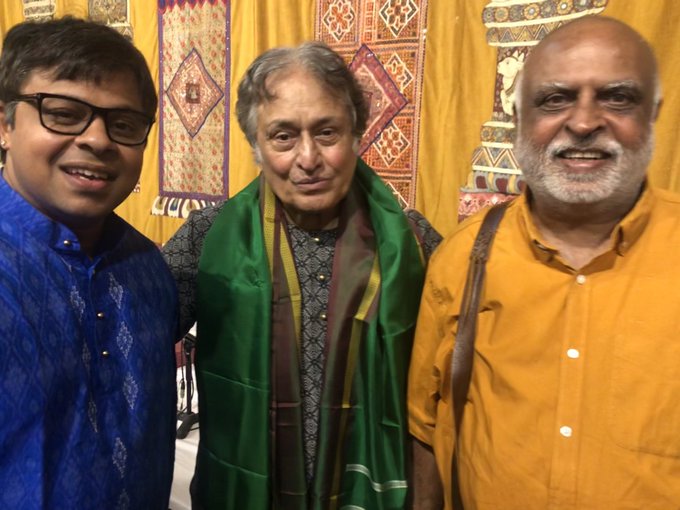 Wishing Ustad Amjad Ali Khan Sir, the legendary Sarod maestro, a very happy 75th birthday. Seeking your blessings Sir ๐๐
@AAKSarod
@AmaanAliBangash
@AyaanAliBangash https://t.co/WeltoeKqW7