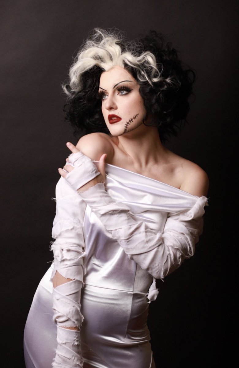 areyoujoh's tweet image. been doing fun things this spooky szn ( makeup by @Cyoungmakeup )