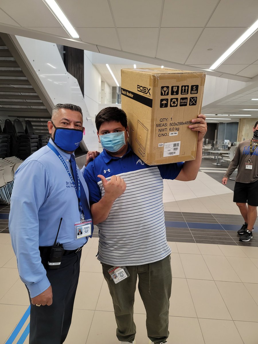 AgentSkullet's tweet photo. Two of the hardest working guys I know! They are certainly making the magic happen at KHS! @KHSPanthers https://t.co/KNbfjrlPJQ