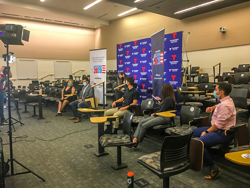 CUDenver's tweet photo. Three CU Denver students recently got the chance to ask @CoryGardner and @Hickenlooper live questions during the US Senate Debate on @TelemundoDenver. 🗣🎤💬

Check it out here 👉 https://t.co/3WT6f8ttEv

#CUDenver #CUintheCity #USSenateDebate https://t.co/lfbaR1fHKE