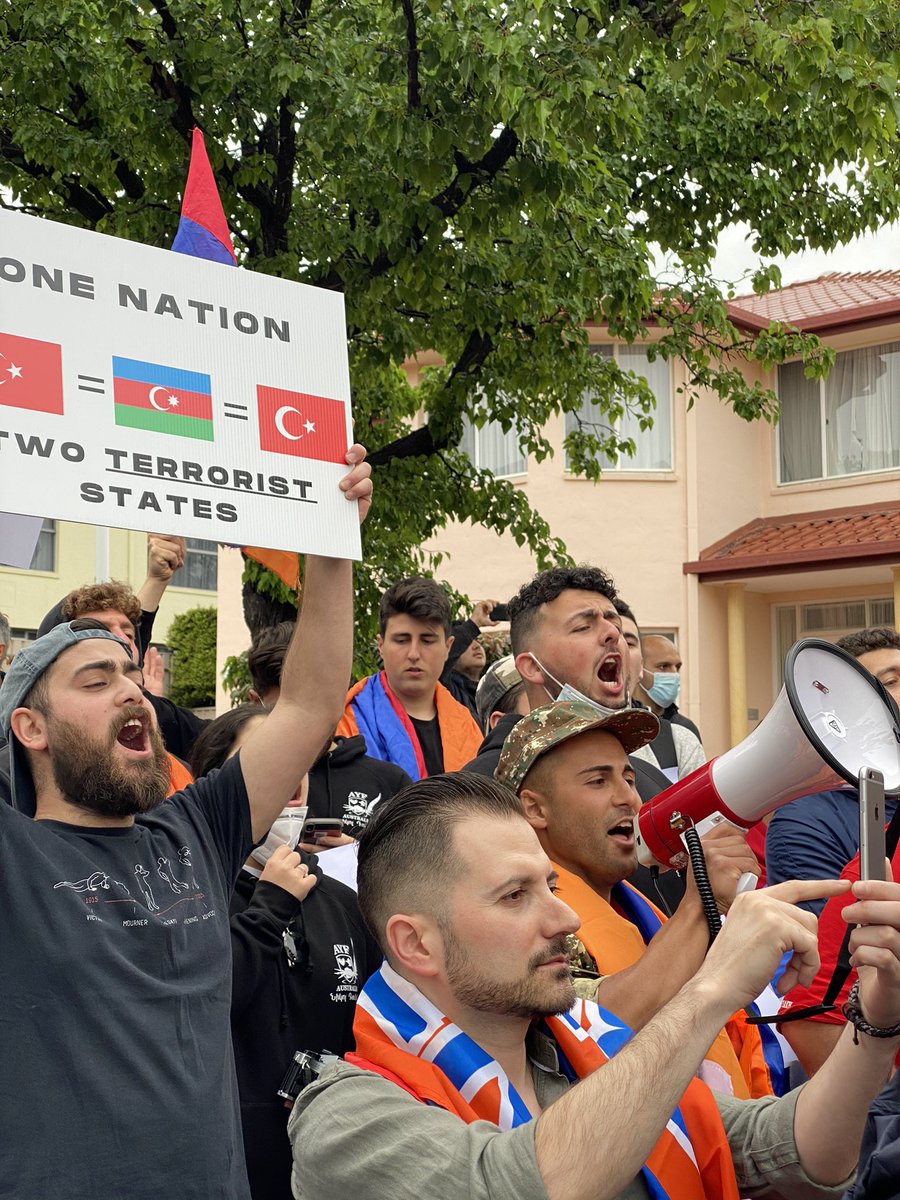 chris_kesh's tweet photo. Name me another country who’s youth is as passionate and dedicated  as we are. Name me a another country who’s youth put their lives on the line each and every day to safeguard our mother land- I’ll wait. աստված մեր զինվորներին ուժ տա🇦🇲❤️🙏🏽 #ArtsakhStrong #StopAliyev #StopErdogan https://t.co/5mVPrYafMW