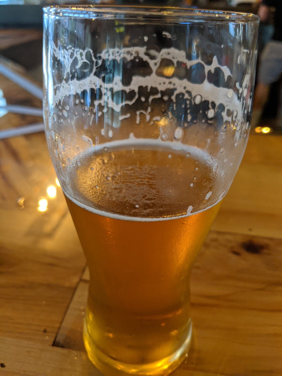 TapStarDraft's tweet photo. Hit up another #TapStar certified account today, this time @3halvesbrewingco. Their Cannonball Pale is tasting great. Look at the lacing on that glass! https://t.co/stpoC6DKY9