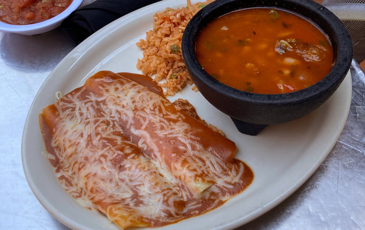 Enchiladas de la Casa

#RioRioCantina #BarOnTheRiverwalk #DineIn #OpenDaily #ChowNow #SanAntonioRiverwalk #SARiverwalk