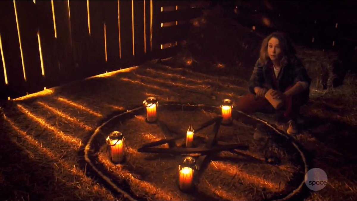Wynonna Earp characters as Bath & Body Works 3-wick candles, a thread: #WynonnaEarp  #TheScifiFantasyShow  #PCAs
