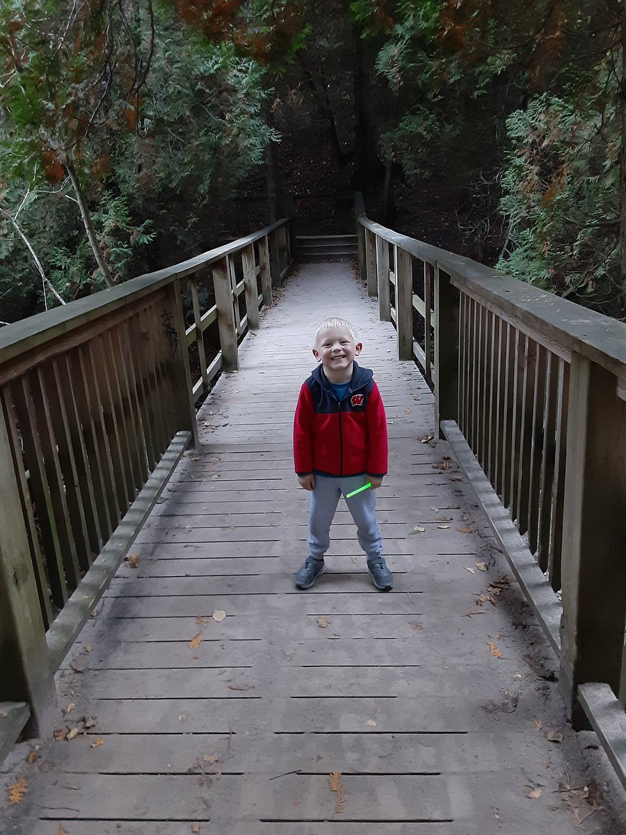 Bucky21212's tweet photo. Lions Den Gorge walk to end the day! #OutdoorWisconsin https://t.co/3PLQeou64i