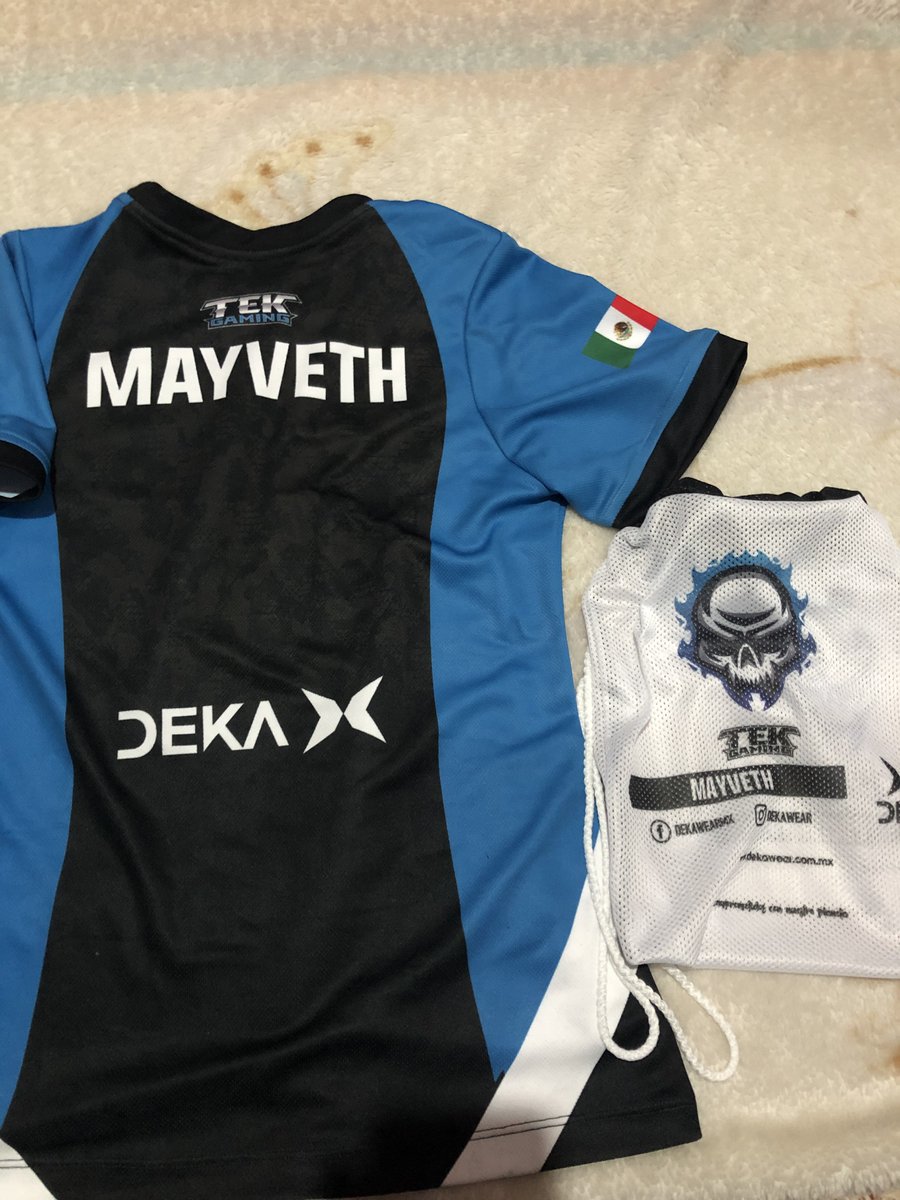 #GoTek 💀💙

Hoy me llegaron estos regalitos ☺️
Muchas gracias <a href="/DekaMX/">Deka</a> 💜 Y ARRIBA @TekGamingLATAM💀