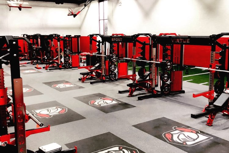 cadegray08's tweet photo. I am blessed to receive an offer to run track and field at Belmont Abbey College! @BelmontAbbey https://t.co/NkXmwk5Q7X