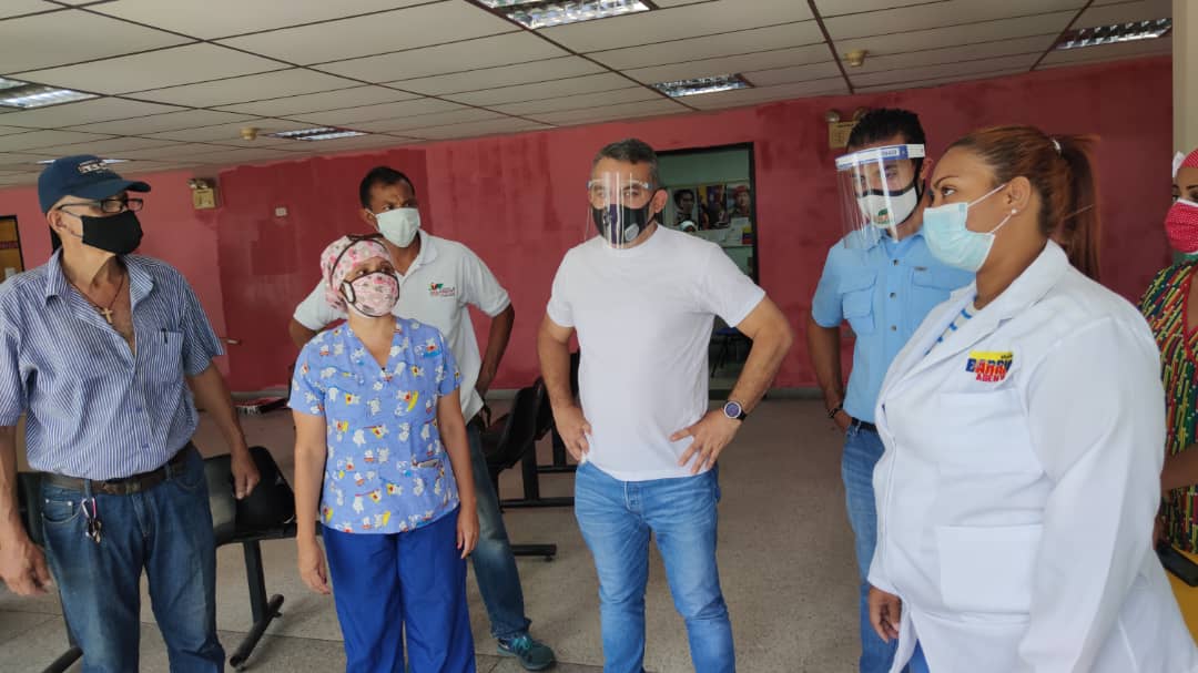 08Oct Poco a poco vamos avanzando en los trabajos de recuperación de los CDI en #Girardot hoy Inspeccionamos el CDI de San Jacinto  <a href="/MarcoTorresPSUV/">Rodolfo Marco Torres</a>
#Aragua