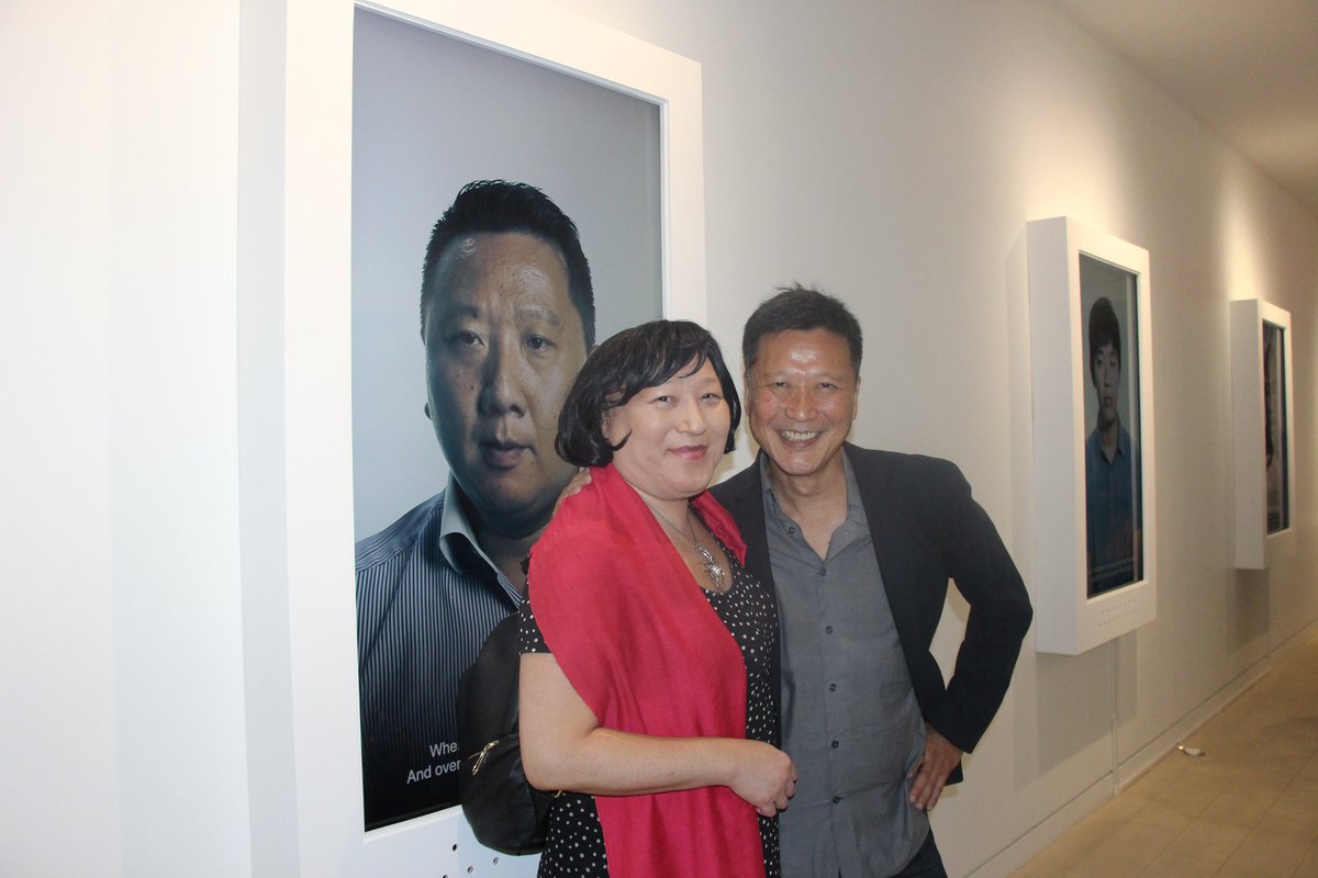 #ThrowbackThursday: HJ Lee & me at the Also-Known-As, Inc. reception on the Upper East Side of Manhattan last year for Glenn Morey's 'Side by Side' (@sidebysideproj) exhibition of video interviews with #KoreanAdoptees (9.27.19) #Korea #adoption 

sidebysideproject.com