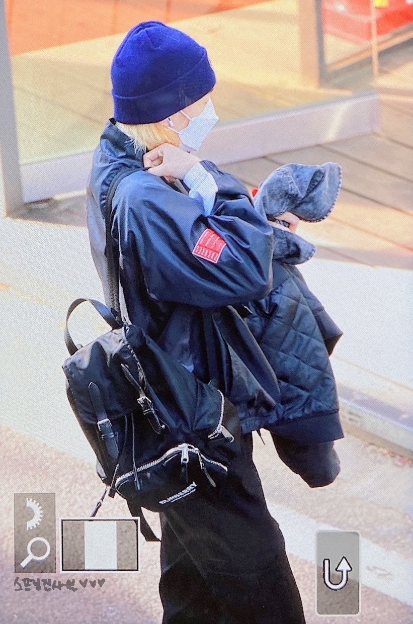 StrayKids　スキズ　현진　hyeonjin　タオル　リュック StrayKids スキズ 현진 hyeonjin タオル リュック Amazon.com