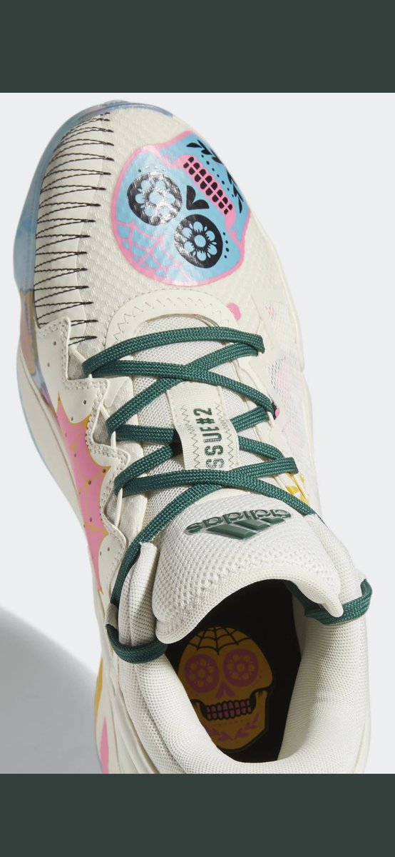 JazzNationBr's tweet image. Mitchell ainda vai se tornar o dono dos tênis de basquete mais incríveis do universo. Cara é f*da dentro e fora das quadras. #donissue2