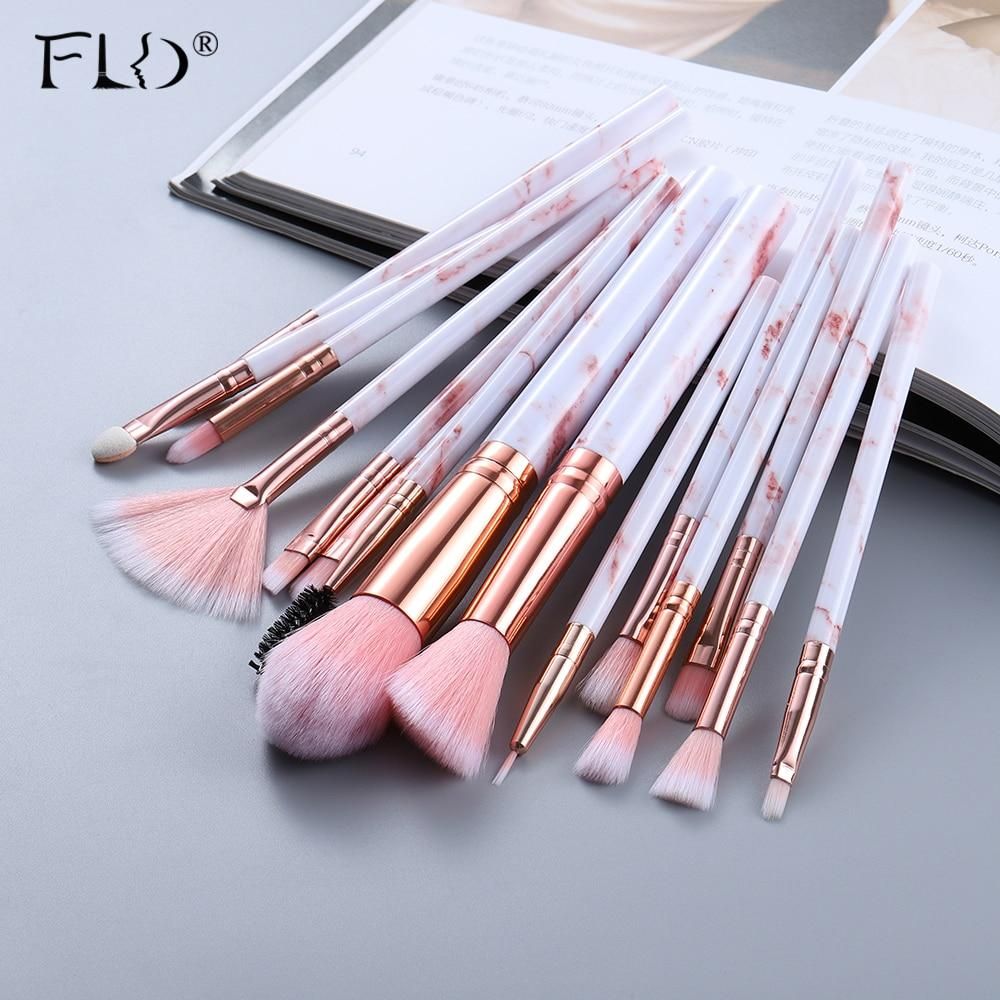 BuyFromAI's tweet photo. Get these amazing blending brushes for only $19.99❤️👄 https://t.co/e6aTrrF4g2 #beauty #shop #makeup #brushes https://t.co/glFRsKIKeG