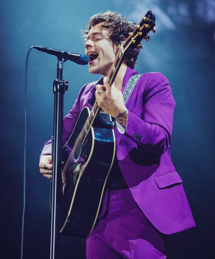 •purple crewmate