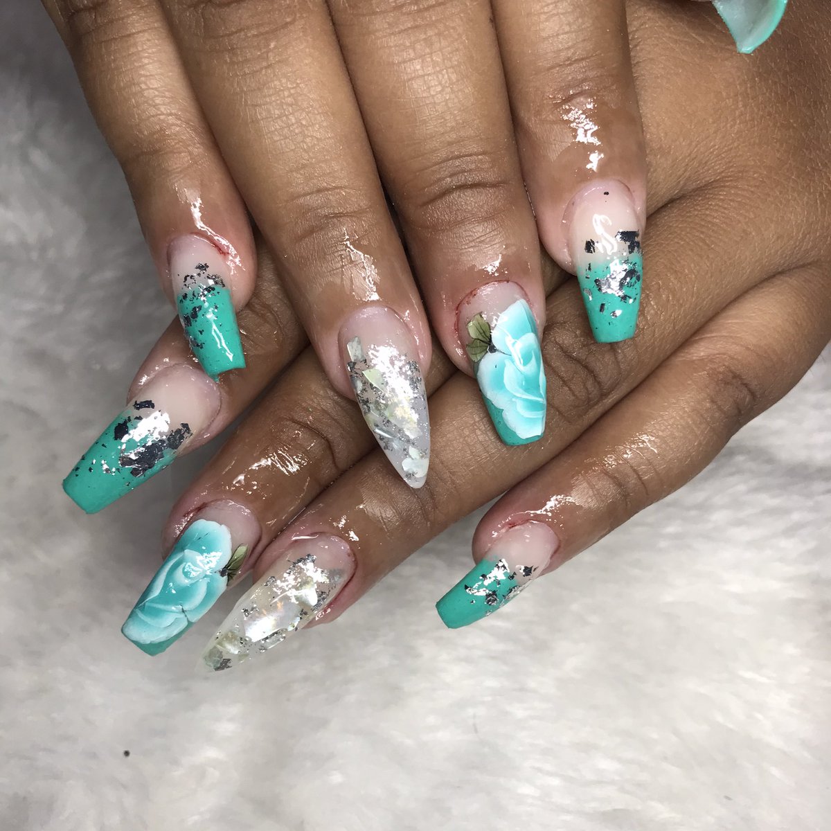 Alemoes1's tweet photo. Colocação de ACRIGEL✨🥺🥰
.
.
#nails #unhasdegel #Acrigel
#fibras #fibrasdevidro #fibranaTips
#amor #dedicação #desing #artistsoninstagram
#instagram #acrilicnails #acrilico
#unhasdecoradas https://t.co/EEiFX7e7qN