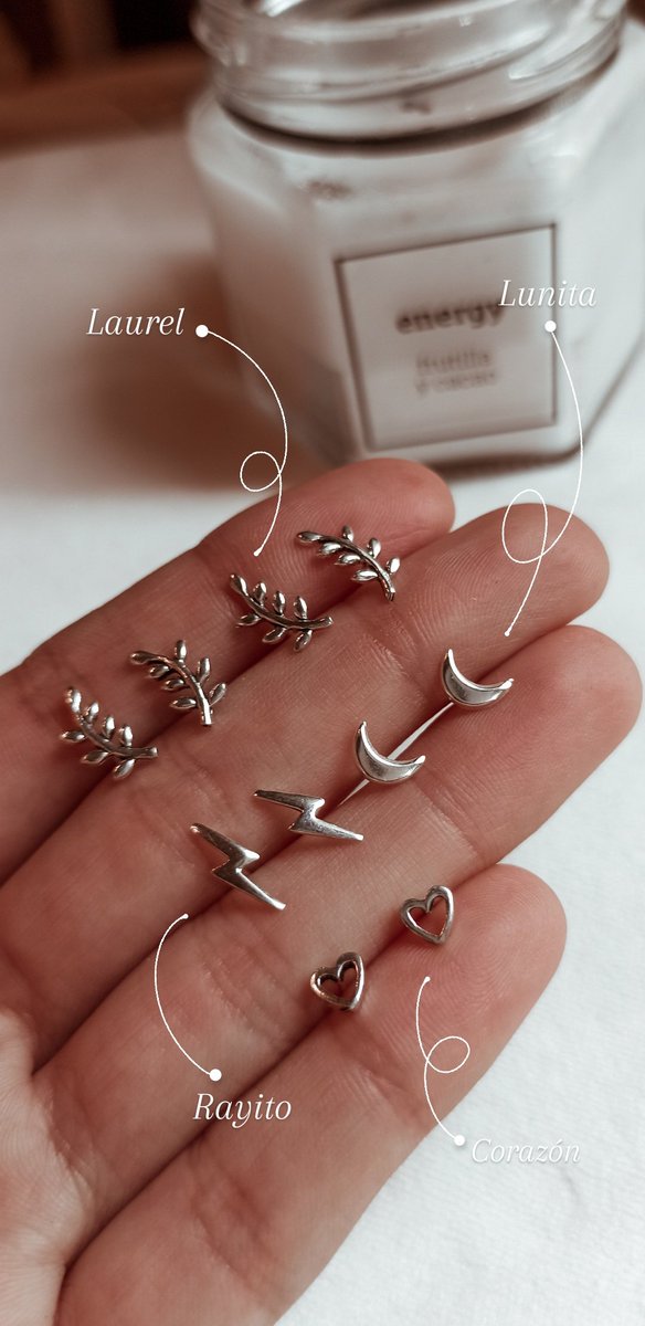 Buenassss!! Arranque un emprendimiento de accesorios de plata ✨❤️ por si quieren chusmear la cuenta de Instagram es @accesoriosfika. 
Me quieren dar una mano compartiendo? Me ayuda un montón 🤍🤗 gracias!