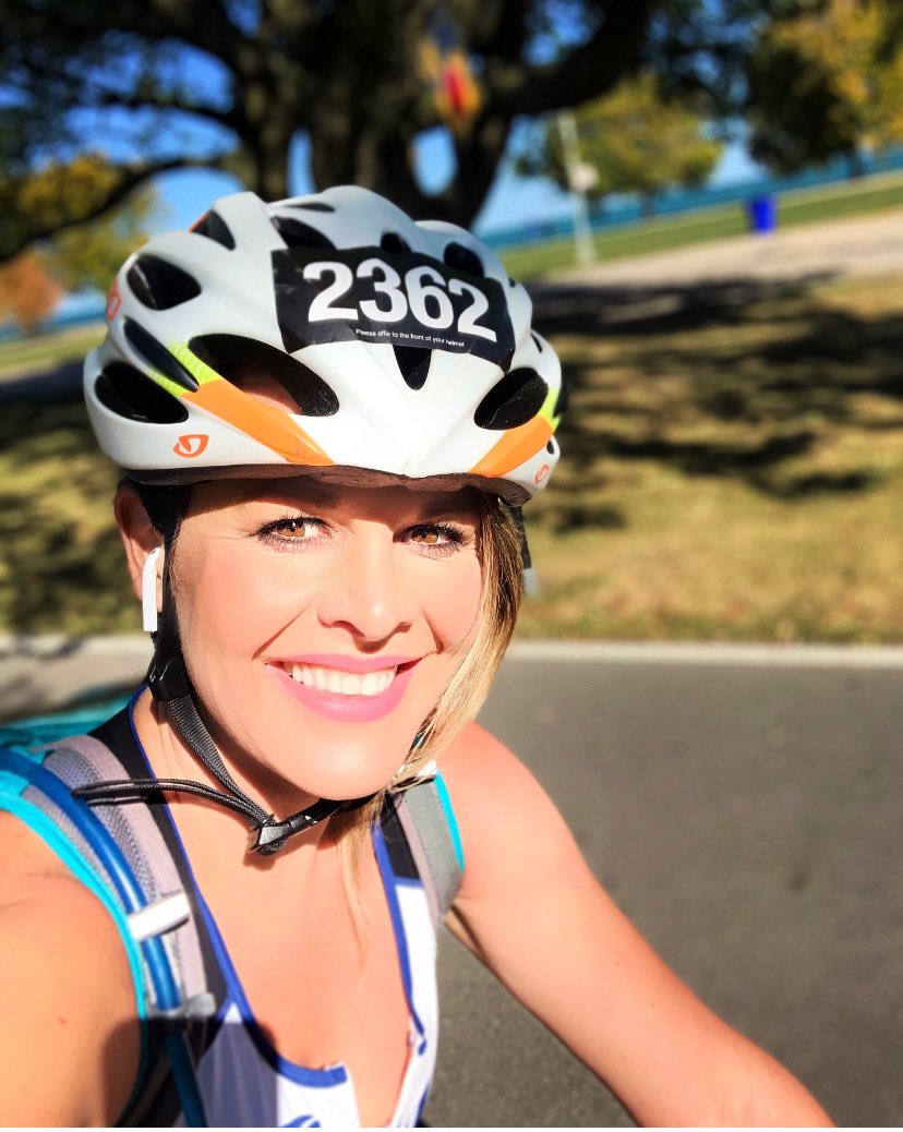 The Windy City definitely lived up to its nickname today (so windy) on my #HawaiifromHome 50 mile bike ride, but the beautiful lake and foliage were totally worth it!