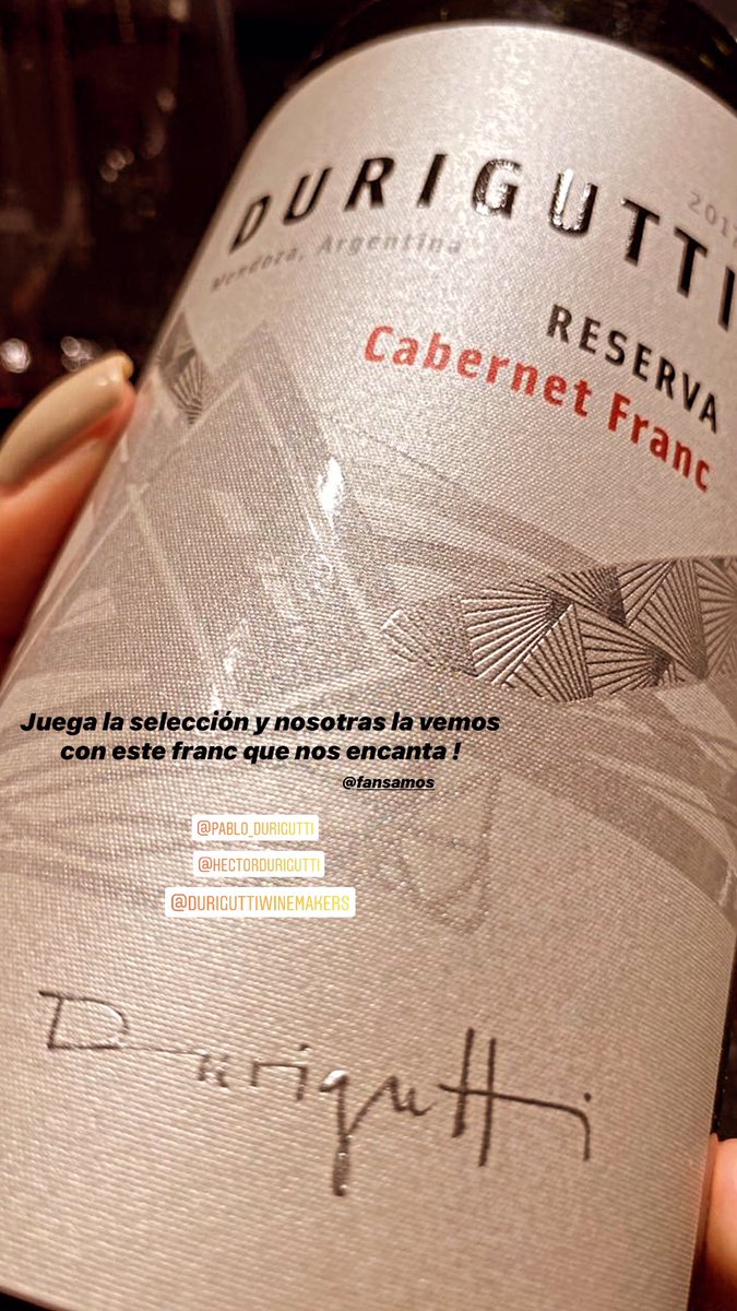 Juega la selección y acá estamos con @fansamos disfrutando este ricor de franc.
<a href="/PabloDurigutti/">Pablo Durigutti</a> <a href="/HectorDurigutti/">Hector Durigutti</a> <a href="/DuriguttiWines/">Durigutti Winemakers</a>