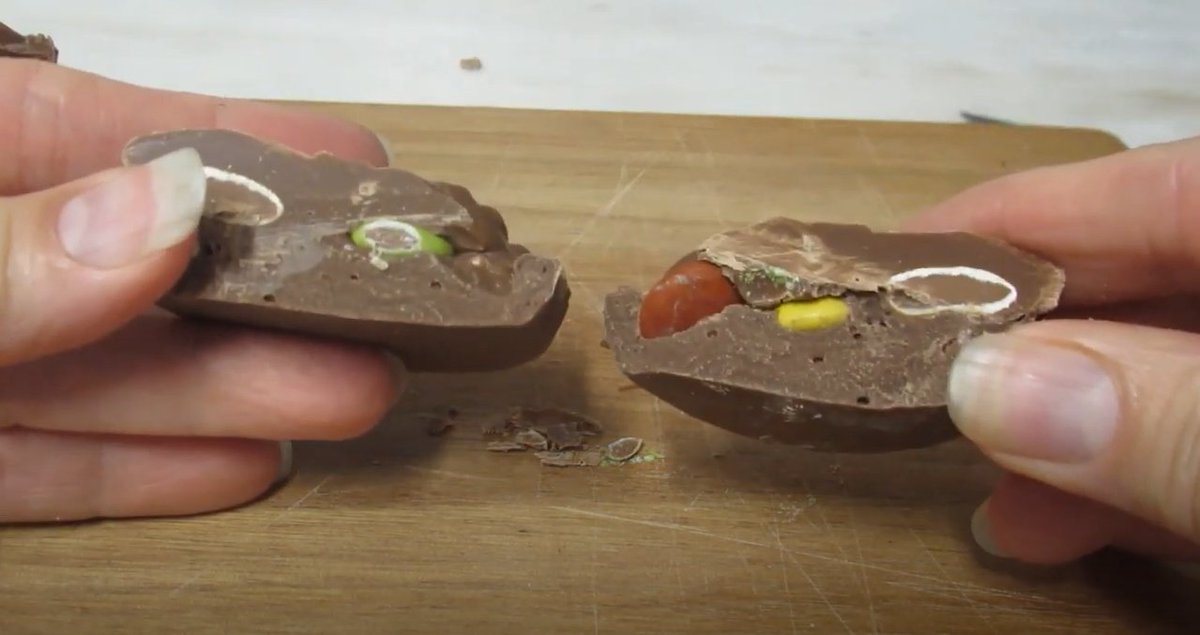 EarthScienceWA's tweet photo. Happy Fossil Day! Looking for a way to celebrate fossils and to learn something at the same time? Why not try our fossil formation activities? Time to head into the kitchen...https://t.co/gCfxpRJKdr #earthscienceweek2020 https://t.co/9iz2l7QRmq