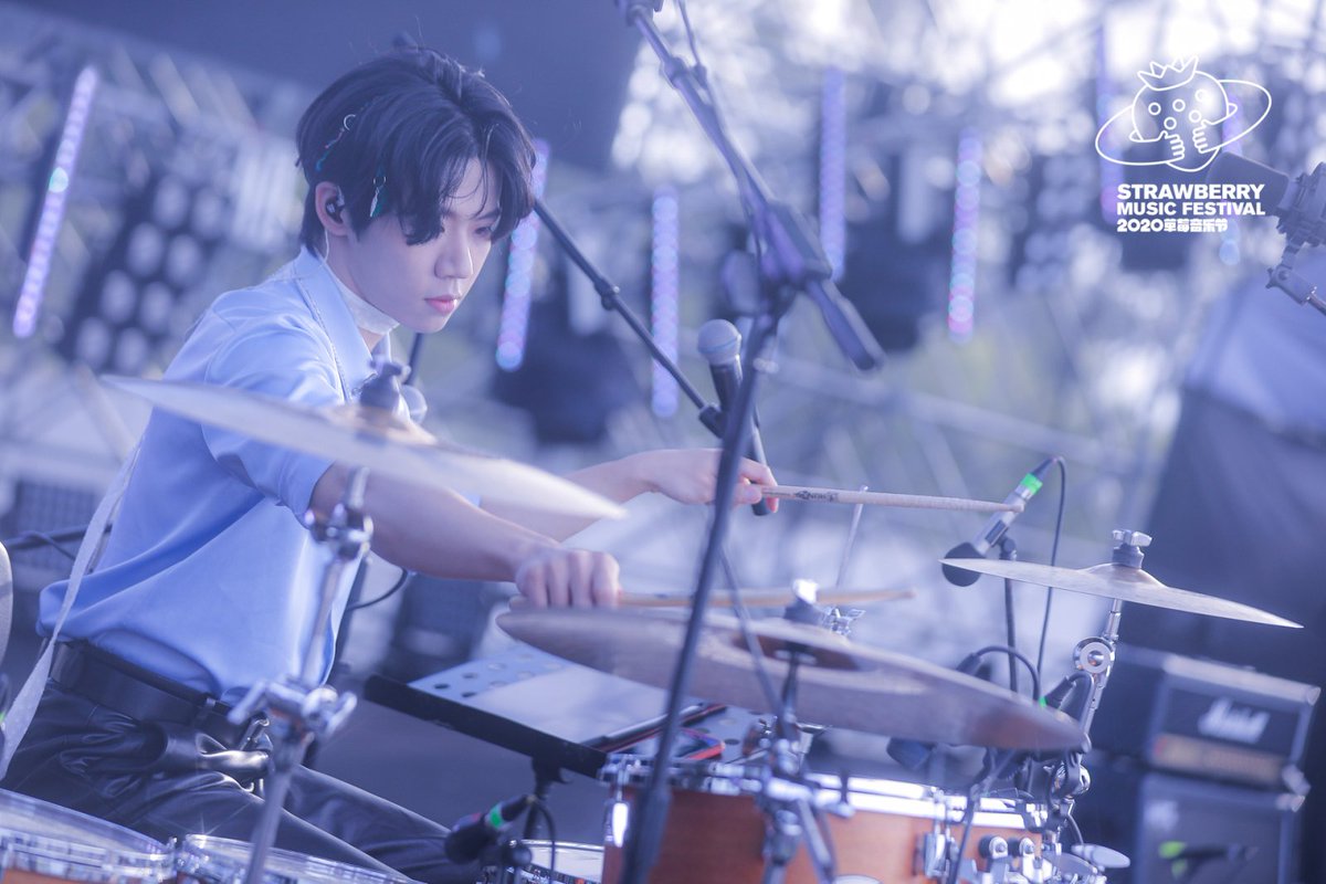 yutongpics's tweet photo. 🔹201006
Strawberry Music Festival 🍓

「#HuYutong #胡宇桐 #AirLeagueBand #气运联盟 #QYLM 」 https://t.co/BvpxsP4Vy1