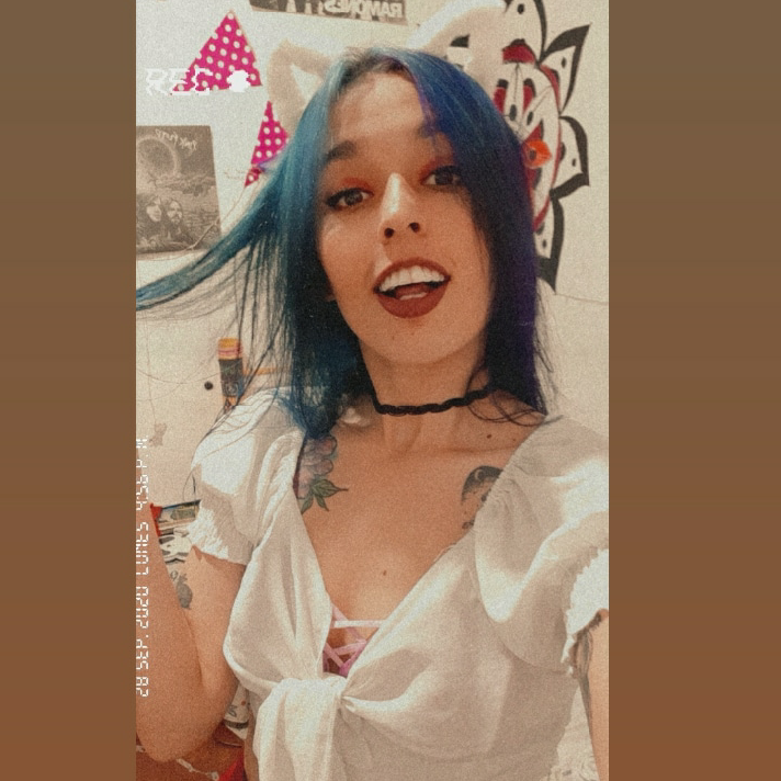 KrisStoneCam1's tweet photo. ¡Ven y disfruta conmigo!  > Hoy soy una elfa💚🙈💋 en #BIGOLIVE. https://t.co/v6TpakhIHr https://t.co/VumyZCCWSG