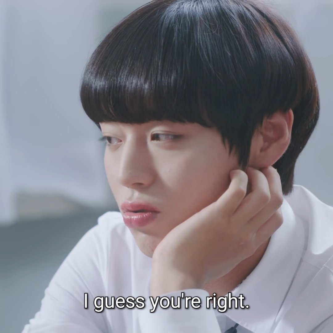 Why is his hair even more rounder aksjdhhsjs