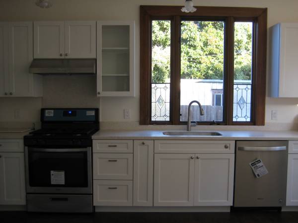 Private room with shared bath (downtown Santa Barbara) $1095 dlvr.it/RjDrYz