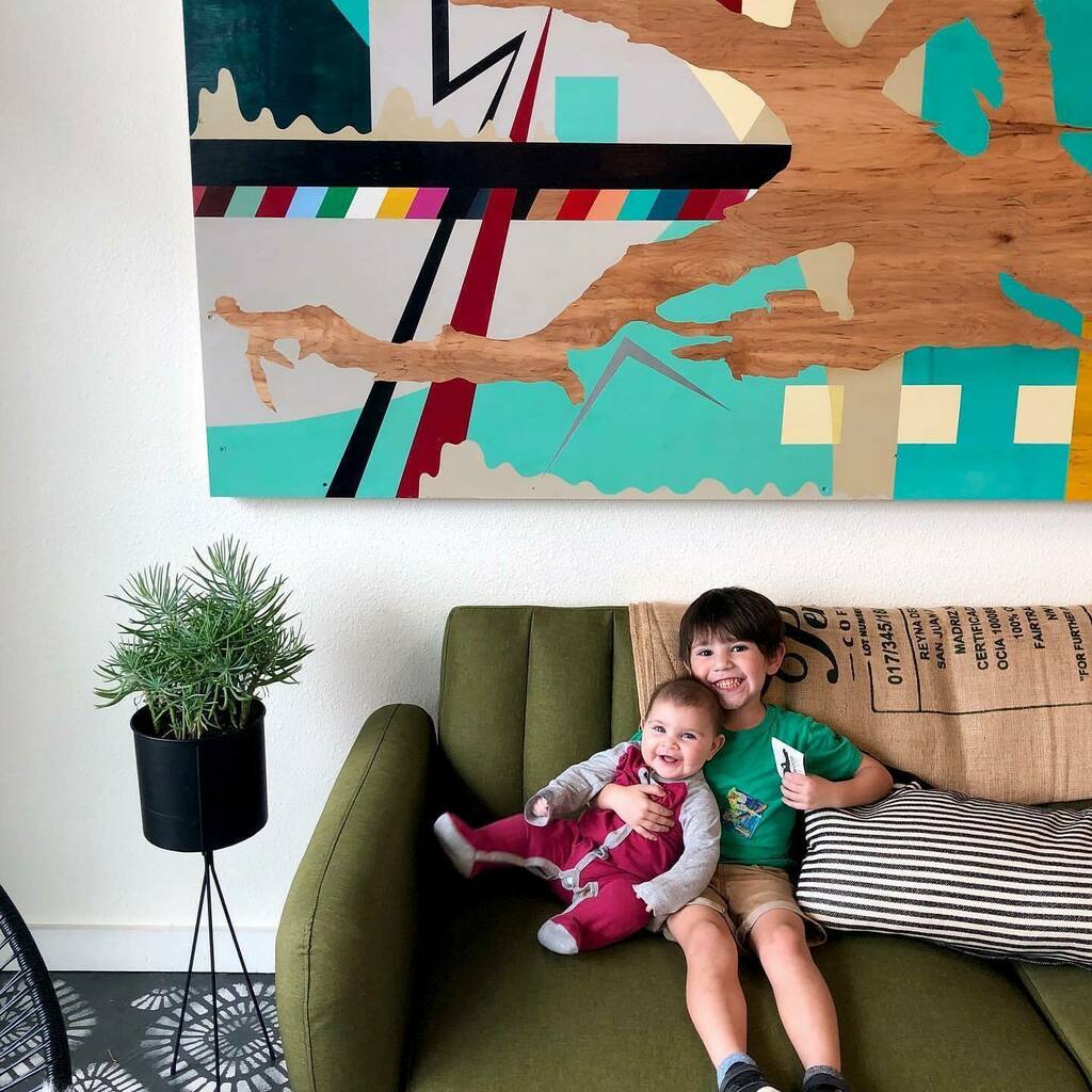 dwcoffeeco's tweet photo. Come for the coffee & stay for some sweet snaps πΈβ¨π @sincerely_samantha #roastery #tastingroom #kidfriendly #kidtable https://t.co/KZ57jMxnUO