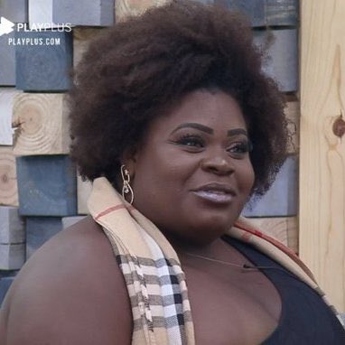 alinadurso's tweet photo. a jojo ta tao linda ♥️ #EliminaçãoAFazenda https://t.co/W05qOarCAv
