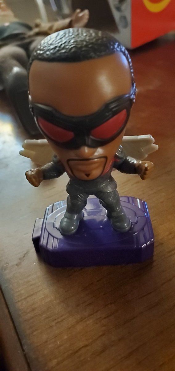 LoriHyrup's tweet photo. Daughter got Falcon in her Happy Meal.
She bundled up a piece of cloth and put it in his packaging so he can be warm and cozy when we move to Colorado (still some months away).
#Avengers #FalconandtheWinterSoldier #Faclon https://t.co/ZgMijL0cRK
