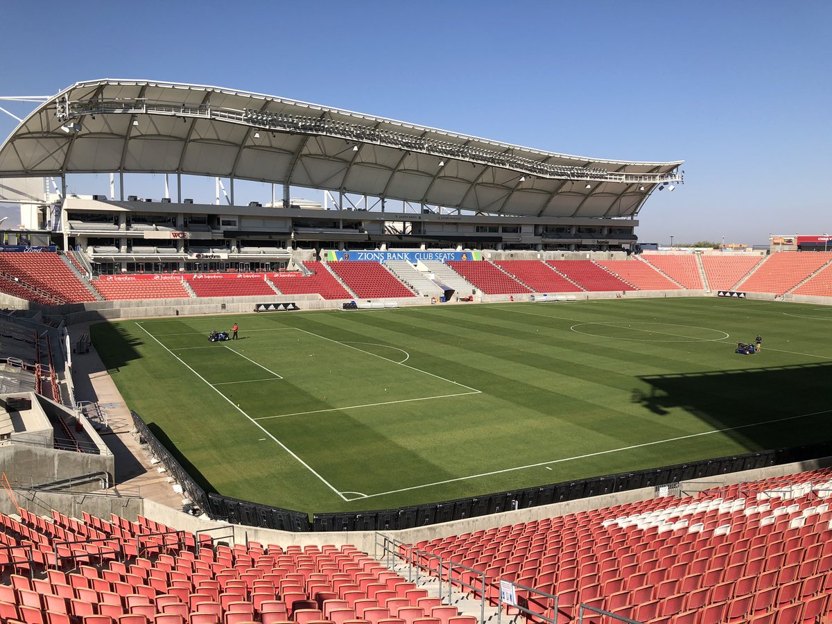 danfarnsey's tweet photo. Thanks to @Airgronomicsllc @jwoody1972 for fracking our field today! @cab914 & @SkingOfTheThing absolutely killed it as per usual. @FieldExperts @realsaltlake #air2g2 #frackit https://t.co/EbDFOKxEtW