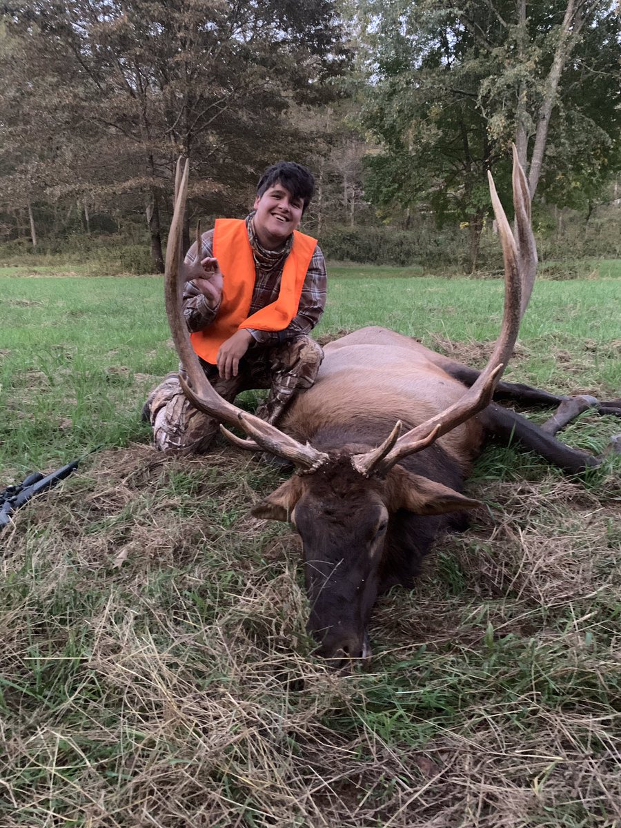 kennyfowler24's tweet photo. Thought I would share these here. My roommate was able to get 1 of 4 antler elk tag hunts in the state of Arkansas this year. They only give out 24 tags in total. I am so thankful that God allowed me and him to harvest this beautiful animal and put it on the table. No part of the https://t.co/Xrw0SoNt1r