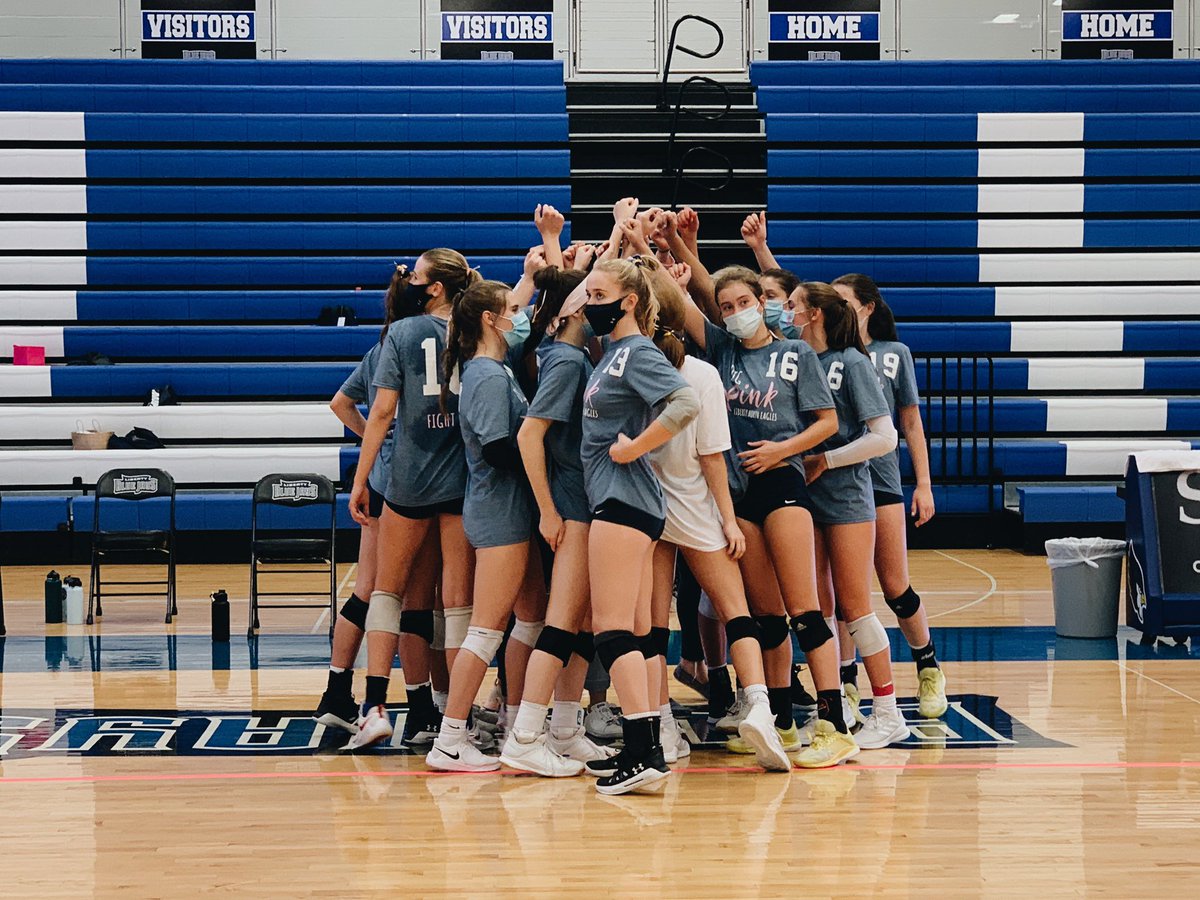 TheNavyLNHS's tweet photo. UNDEFEATED STILL! 2-0 against Liberty on the year after a 5 set  battle! LADIES #NORTHNATION IS SO PROUD OF YOU! #keepitrolling @LNEagleVB https://t.co/idXEExpzci