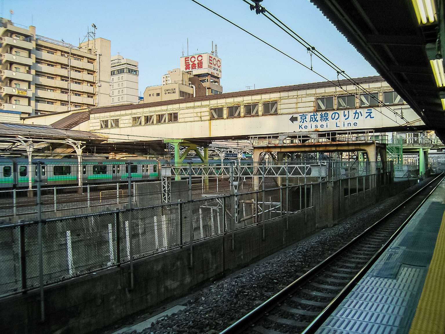 三日画師 в X: „JR日暮里駅。券売機，タッチ式券売機，カード