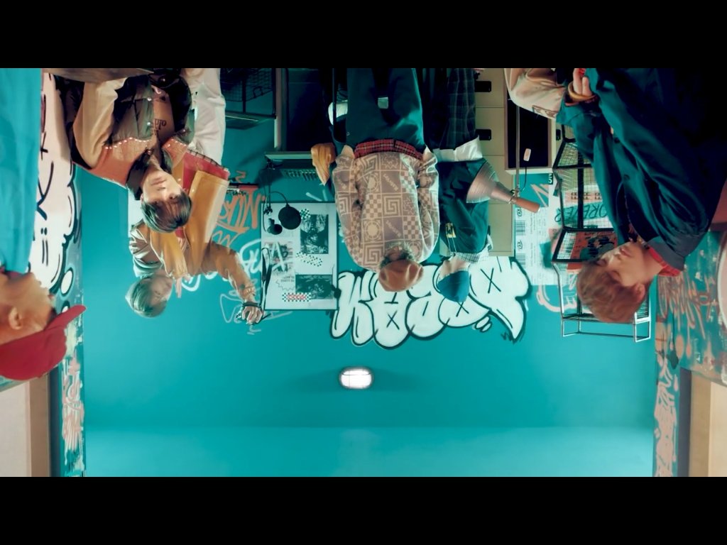 nct dream& #39;s déjà vu mv screenshots[ a thread ]