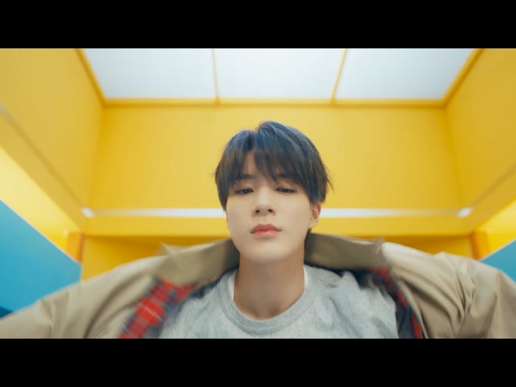 nct dream& #39;s déjà vu mv screenshots[ a thread ]