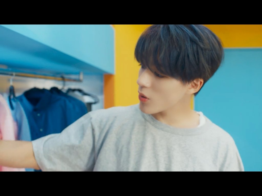 nct dream& #39;s déjà vu mv screenshots[ a thread ]