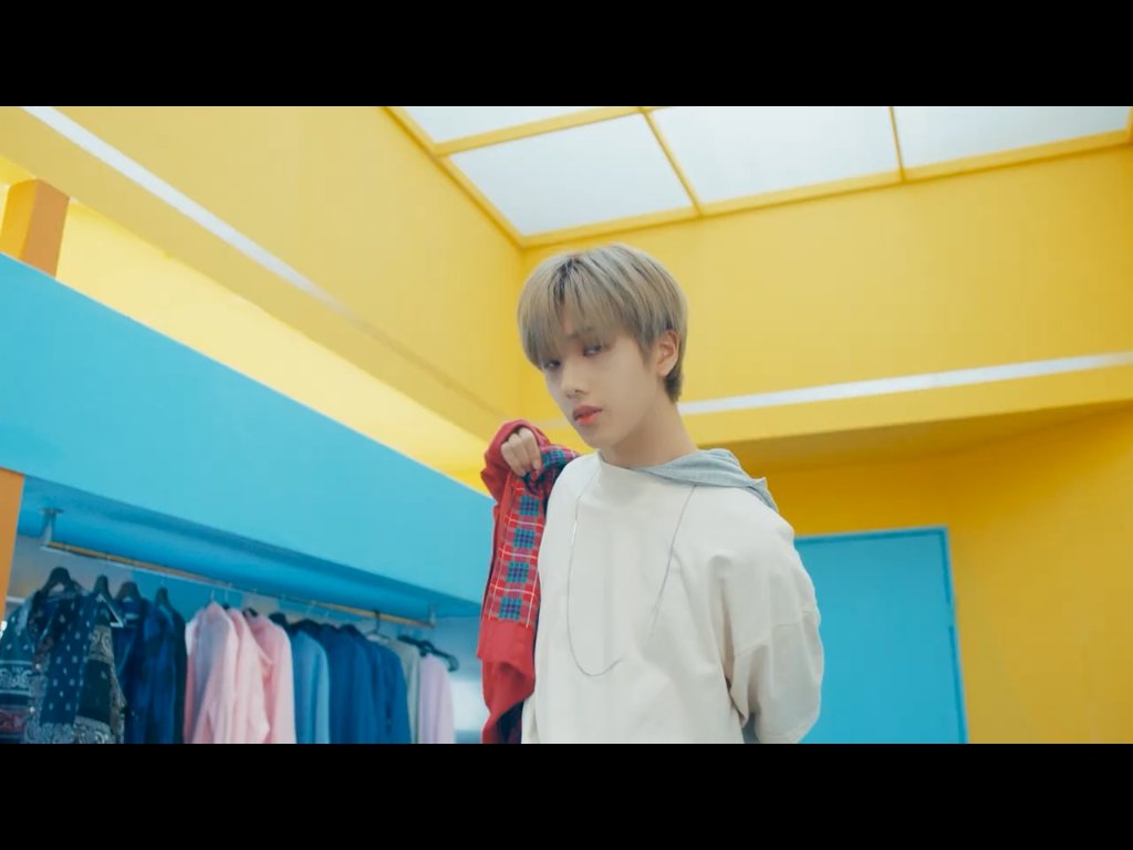 nct dream& #39;s déjà vu mv screenshots[ a thread ]