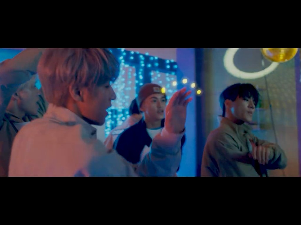 nct dream& #39;s déjà vu mv screenshots[ a thread ]