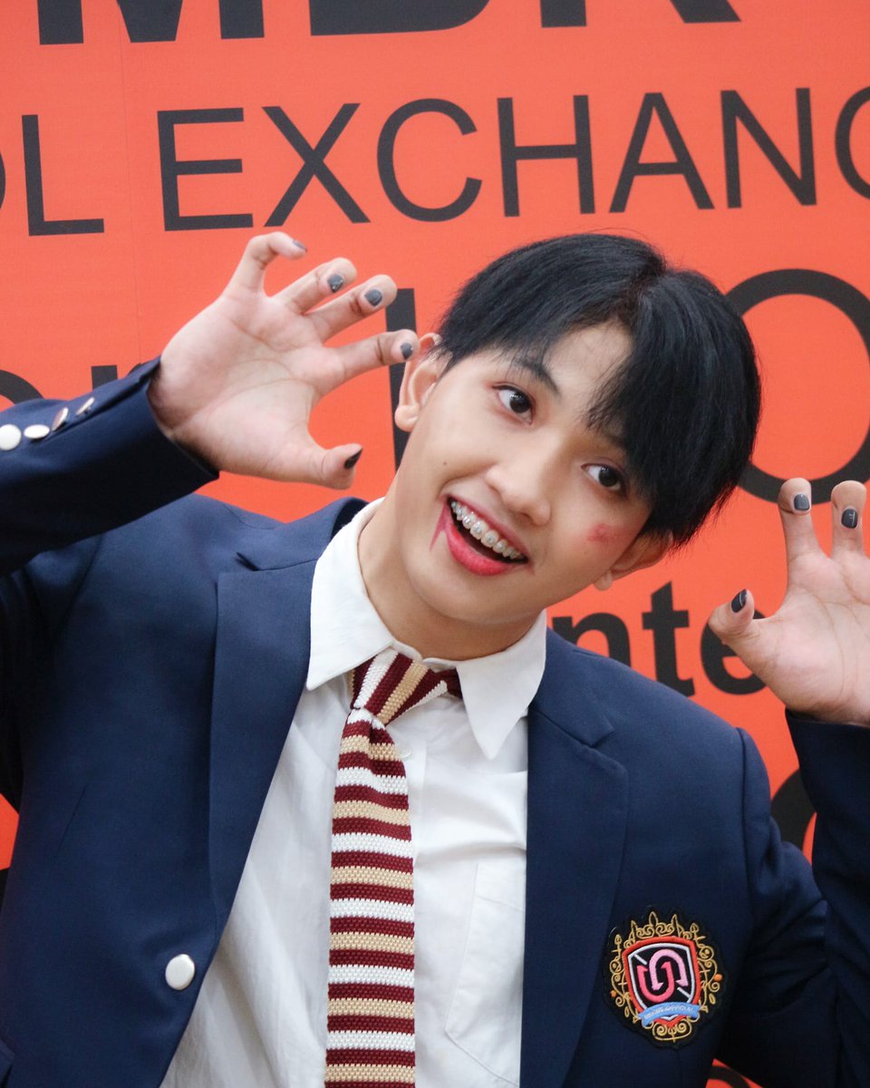 Uniqueofficia18's tweet photo. แฮร่! ผี แฟนต้ามาหลอกแย้ว 👻 
#U_nie
#idolexchange #จะไม่ทิ้งกัน 
#U_niqueofficial #U_nique
#U_nie #Weareunique
Cr. @U_niquefanOffcl https://t.co/w4VOlY6Lne