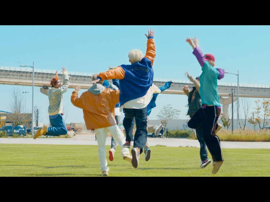 nct dream& #39;s déjà vu mv screenshots[ a thread ]