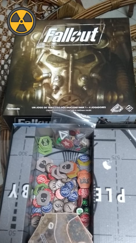 TesouroDosJogos's tweet photo. "Vocês tem jogo ps3?", perguntaram certa vez...
Não, mas temos jogos de tabuleiro baseados em videogames! 😆
https://t.co/yCZe3ZjueX
#tesourodosjogos #jogos #jogosdetabuleiro #euamojogos #boardgames #bgg https://t.co/AICJFjbBNX