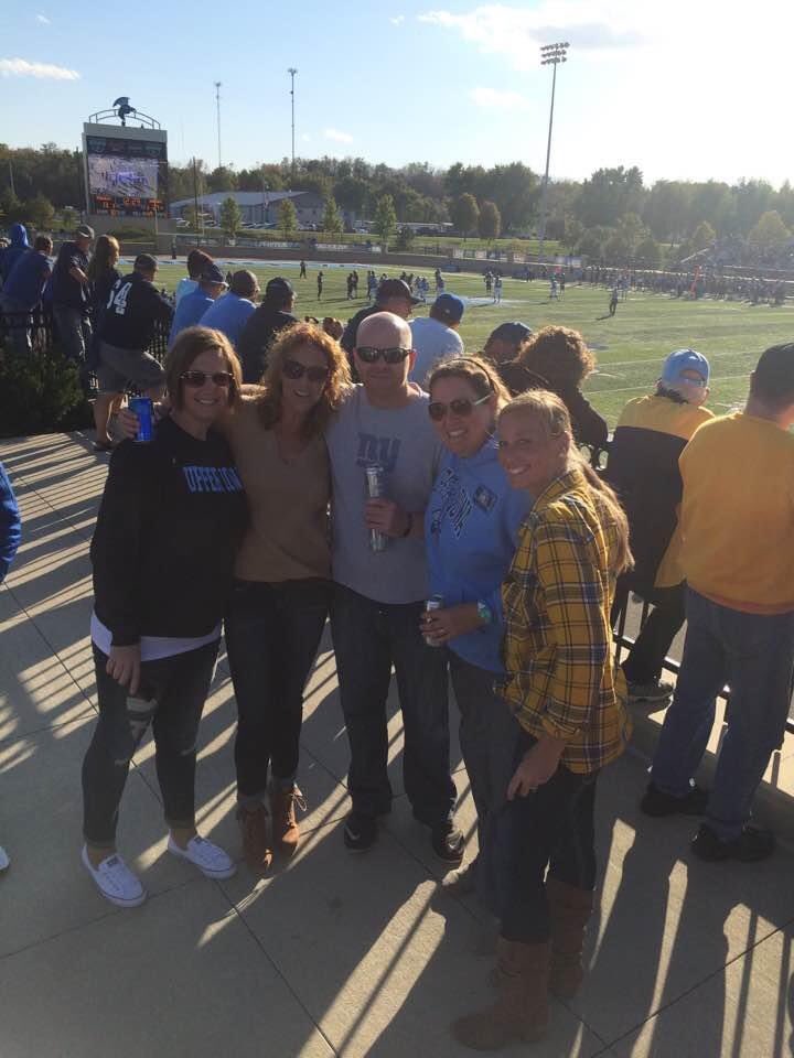 mschrocka's tweet photo. 2016 #UIUHomecoming with 4 @UIU_WBBall Alumni. All 4 are incredible mothers, wives and professionals. #CultureWins #PeacockPride https://t.co/Jos8bbLXBY